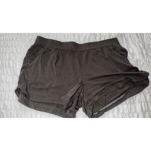 Maurice’s Olive Green Flowy shorts sz 22